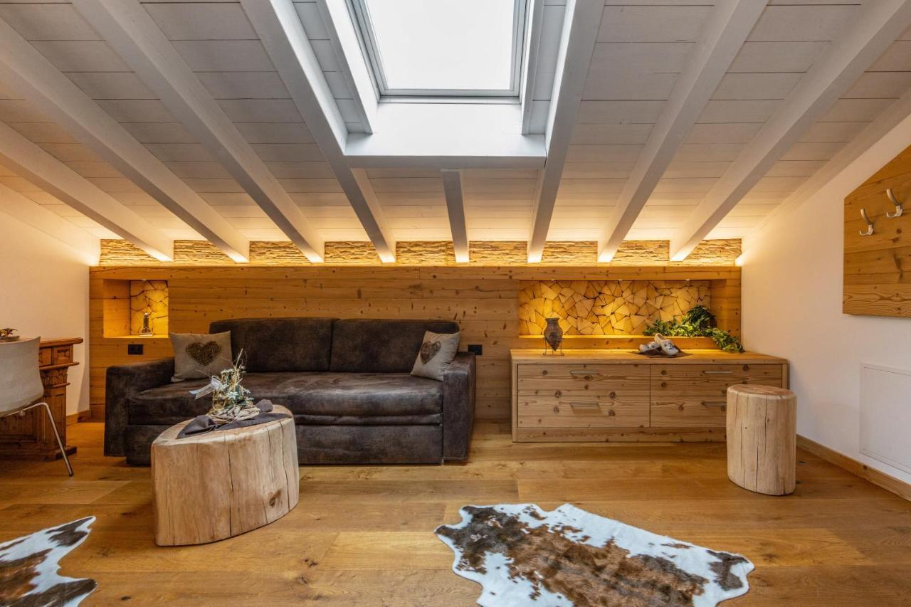 Chalet Mountain Plaza - Apt Greenvalley Pinzolo Bagian luar foto