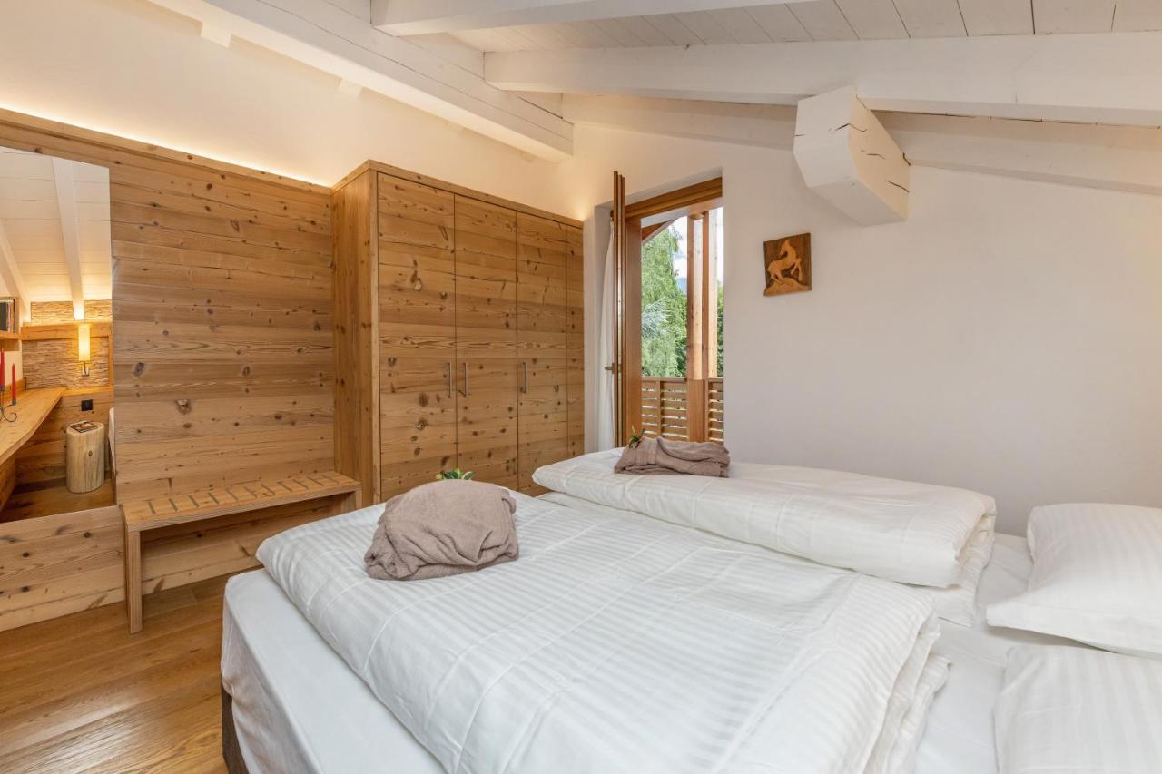 Chalet Mountain Plaza - Apt Greenvalley Pinzolo Bagian luar foto