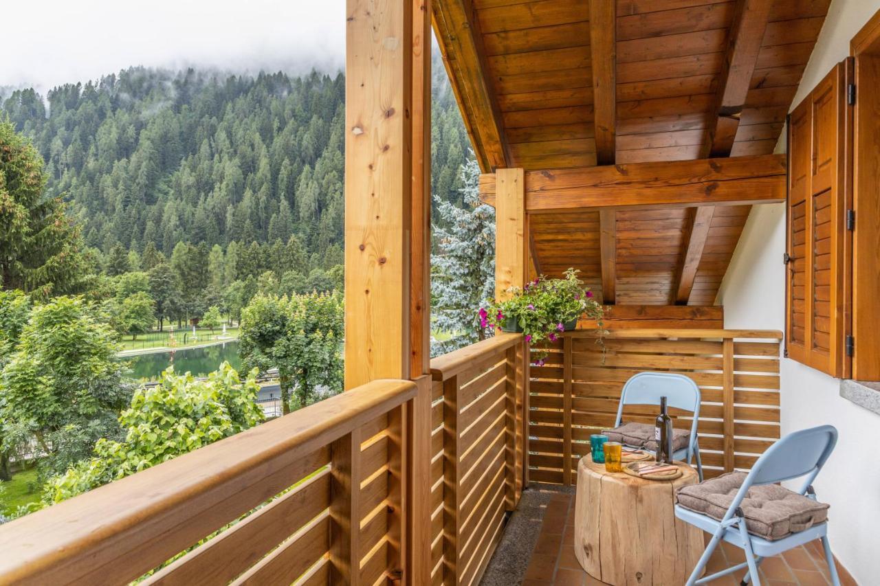 Chalet Mountain Plaza - Apt Greenvalley Pinzolo Bagian luar foto